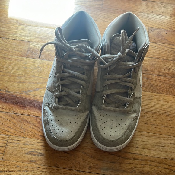 Nike Dunk Mid Pro SB - Picture 3 of 5
